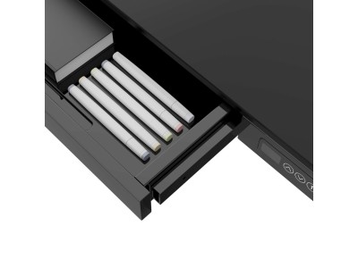 Activejet desk with electric height adjustment