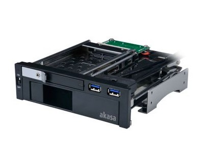 Akasa AK-IEN-01 drive bay panel 2