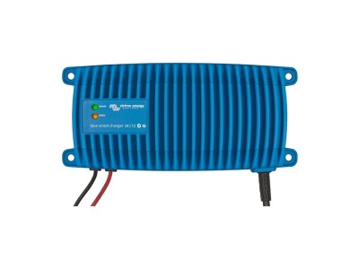 Blue Smart IP67 Charger 24/12 (1)