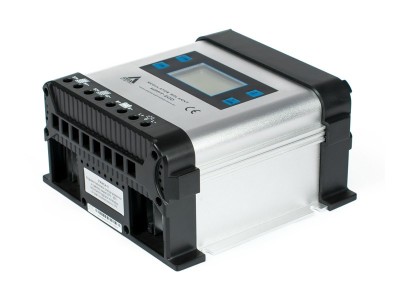Solar MPPT charge controller AZO Digital