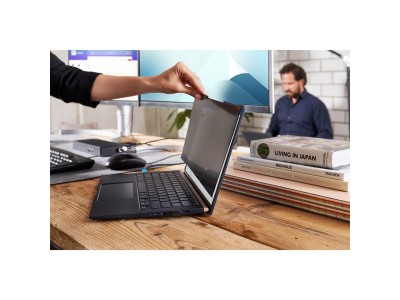 Kensington MagPro Magnetic Privacy Screen Filter