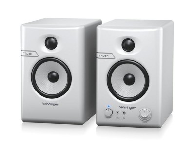 Pair of active 3.5" studio