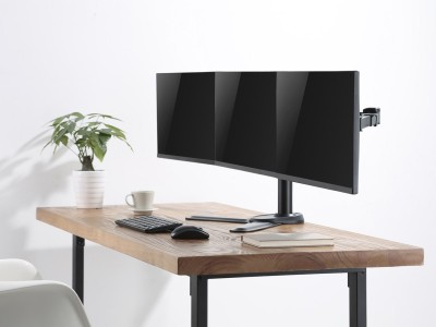 Equip 17"-27" Articulating Triple Monitor