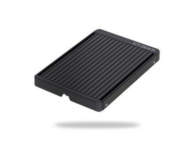 Icy Dock MB705M2P-B storage drive enclosure
