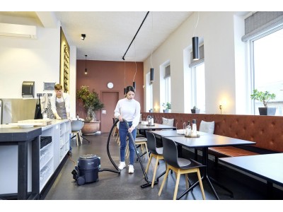 Office Vacuum Cleaner NILFISK VP400 HEPA
