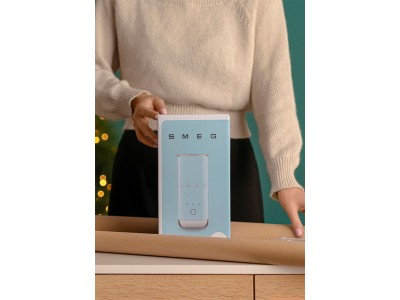 Smeg MFF02PGEU milk frother/warmer Automatic milk