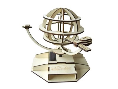 Solar Powered Toy  "Space Traveller&quot