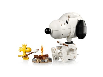 LEGO IDEAS 21368 Peanuts: Snoopy`s Doghouse