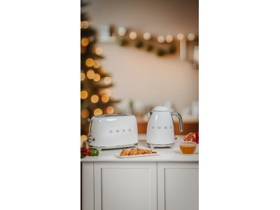 Smeg 50`s Style Kettles KLF03WHEU White