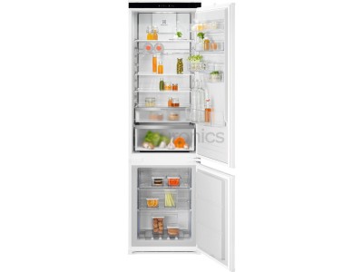 Electrolux 700 No Frost AI CoolAssist