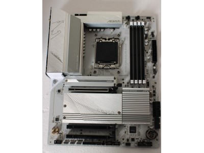 SALE OUT. Gigabyte USED, REFURBISHED, WITHOUT