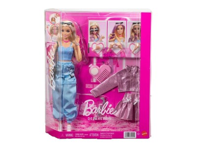 Barbie Deluxe Style Doll with 4