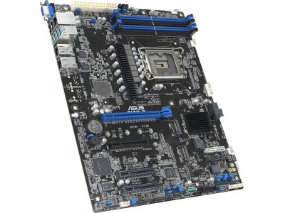 P13R-E, Mainboard