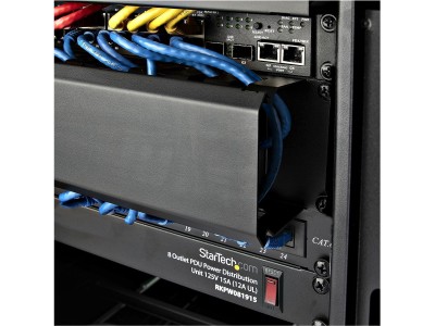 StarTech.com 2U Horizontal Finger Duct
