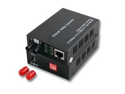 EFB-Elektronik Media Konverter RJ45-STP/ST, 1310nm/2km, Fast