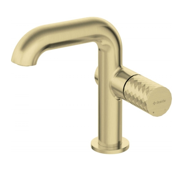 Sink faucet with rectangular spout