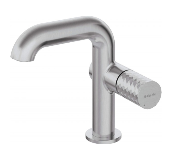 Sink faucet with rectangular spout