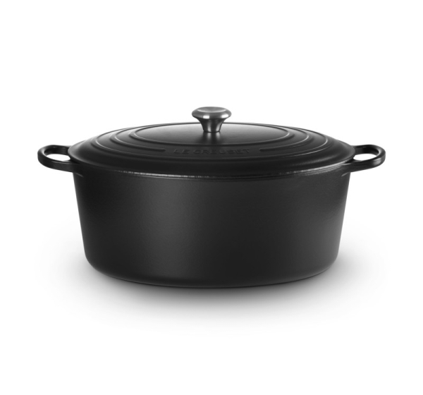 Le Creuset Signature 13.9 L Oval Black