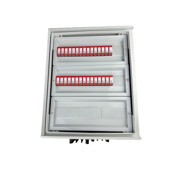 Switchgear attached DC hermetic IP66 EMITTER with DC Dehn 1000V Type 2 Surge Arrester, 10x PV String, 10x MPPT