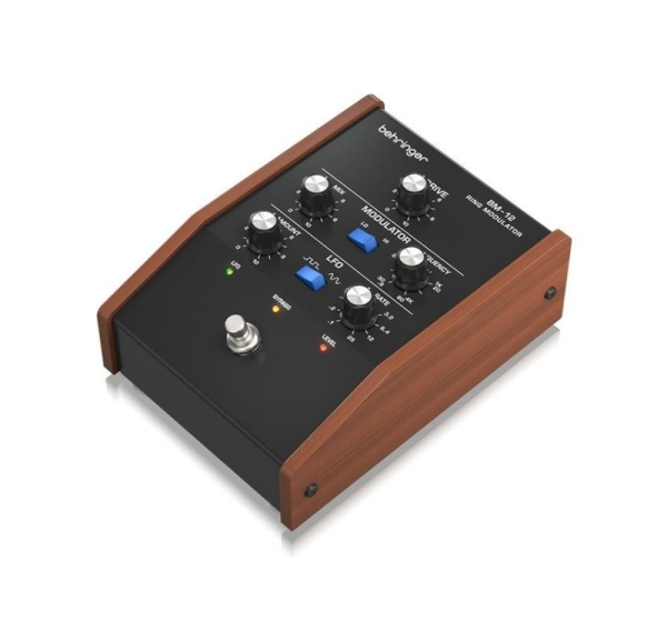 Behringer BM-11M Low-Pass Filter Guitar Effect