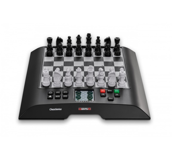 Millennium ChessGenius Chess set International