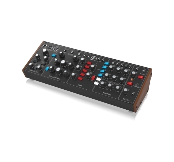 Behringer Model D Black