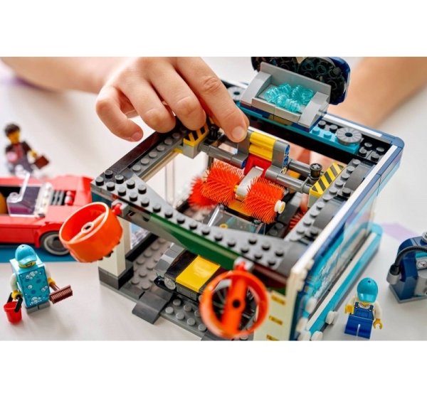 LEGO CITY 60497 Drive-Through Car Wash