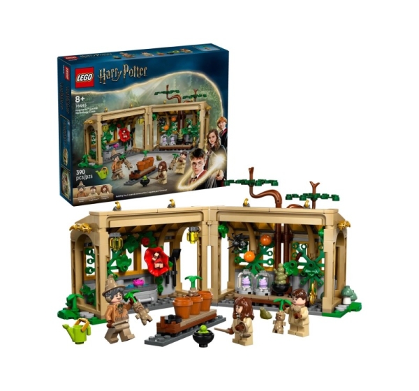 LEGO HARRY POTTER 76445 Hogwarts Castle - Herbology Class