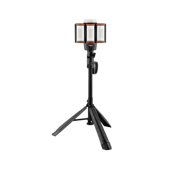 Battery lamp on stand 5000lm + charger