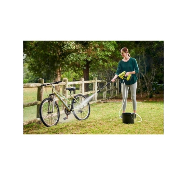 RYOBI RY18PW22A-0 cordless pressure washer