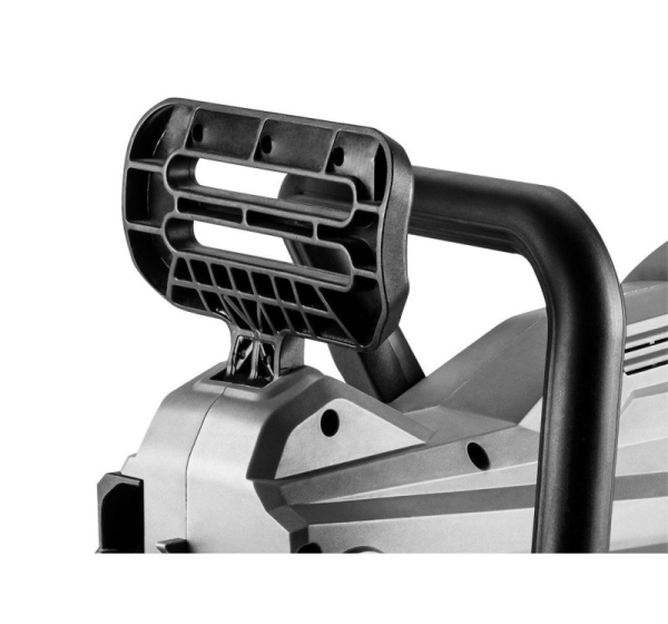 Graphite 58G034 chainsaw