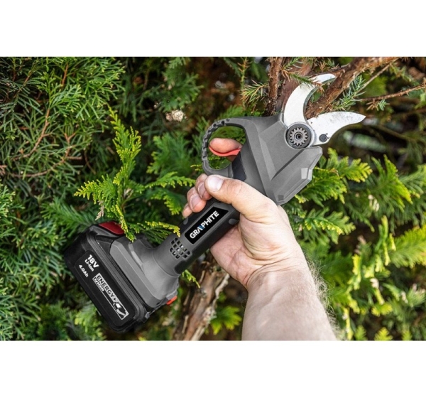 Graphite Energy+ 18V Li-Ion brushless pruner without battery