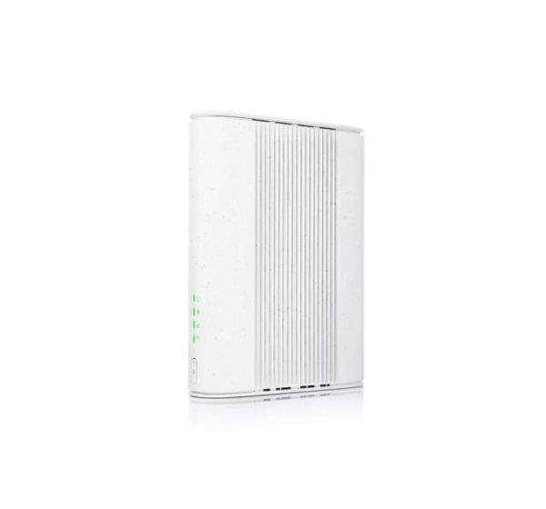 Zyxel FWA505V2-EU0102F Indoor Standalone/Nebula Wi-Fi 6 5G Router with 1-year Nebula Pro licence, AX1800 Wi-Fi, 1x GB LAN