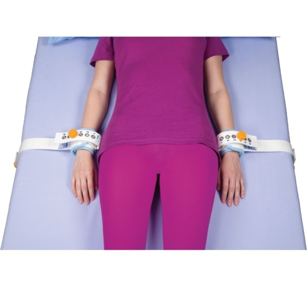 Wrist restraint and immobilisation belt