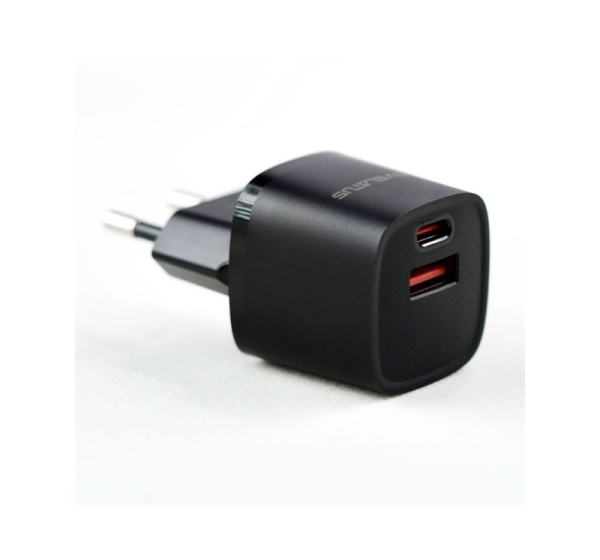 Evelatus USB-A and USB-C 30W Max / EU charger Black