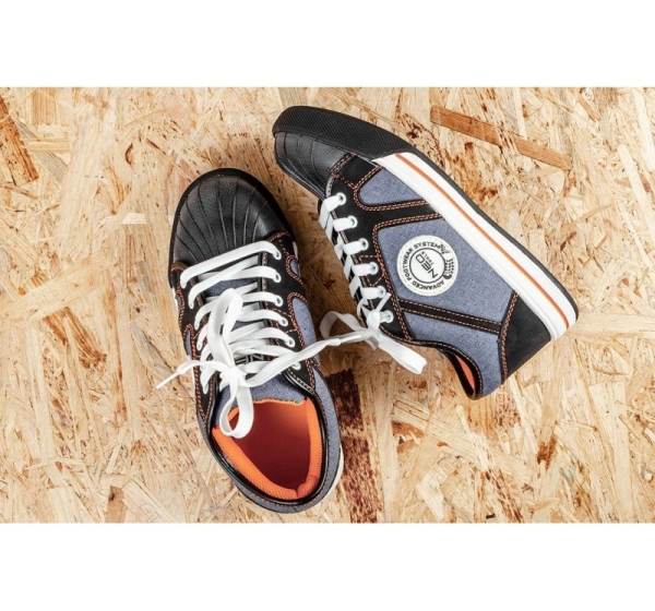 NEO tools 82-110 safety footwear