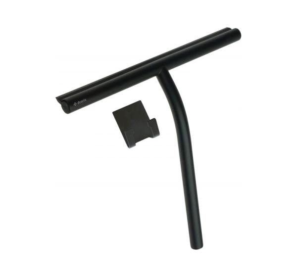 Water squeegee with hanger