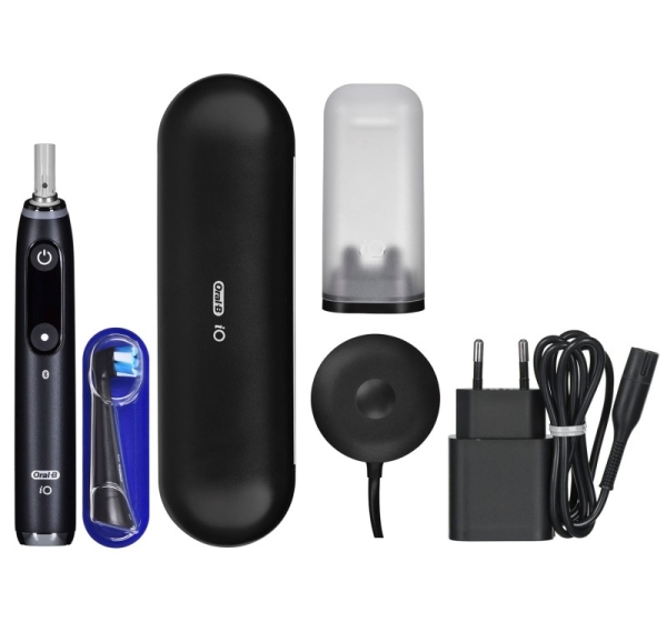 Oral-B iO9 Black Onyx toothbrush