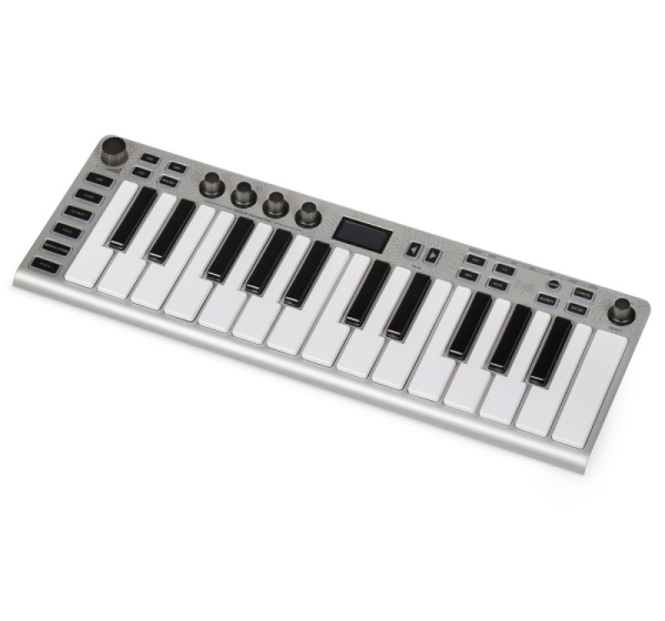 ESI xSynth - syntezator cyfrowy