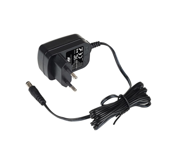 Akyga AK-TB-08 power adapter/inverter Indoor 5 W Black