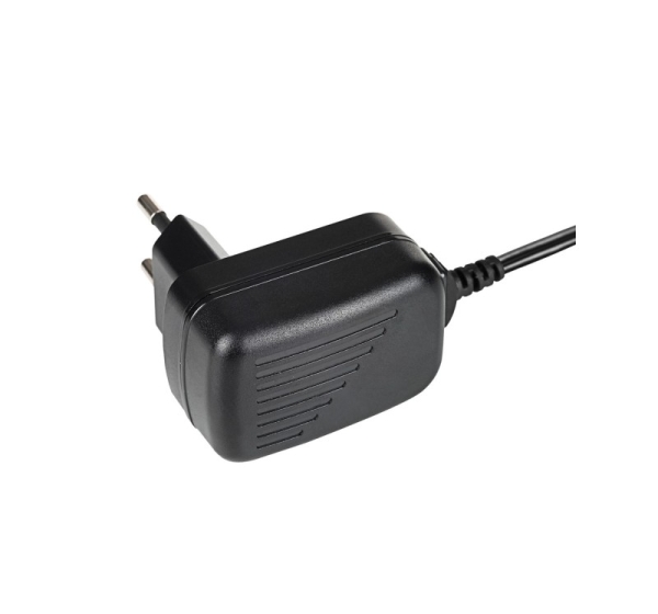 Akyga AK-TB-09 power adapter/inverter Indoor 5 W Black